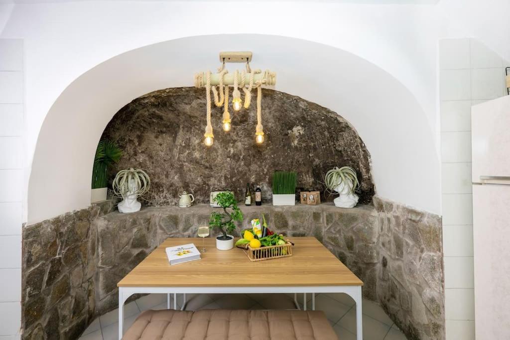House On The Rock Apartment Позитано Екстериор снимка